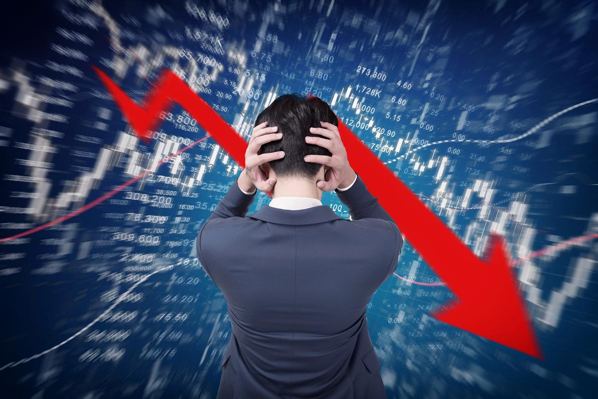 成人情爱在线视频 老师在办公室里给我开除了